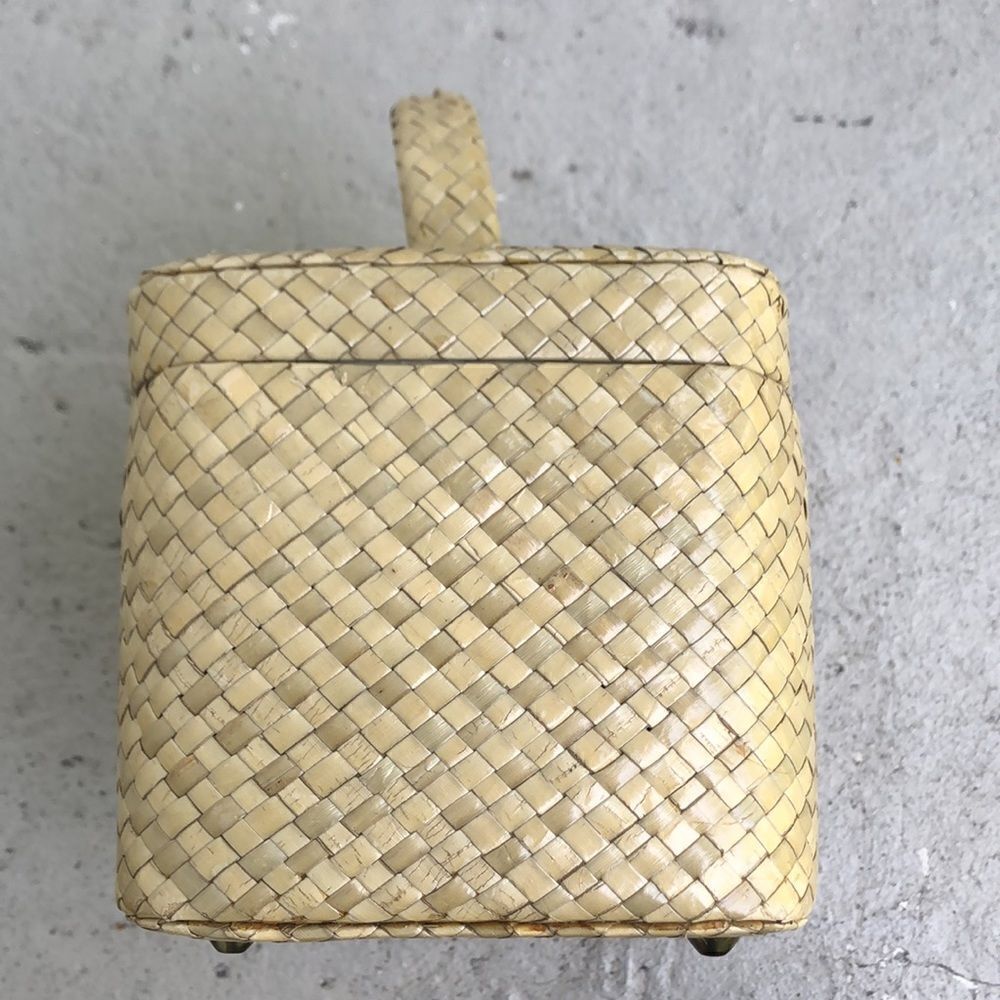 1960s woven bag  - Picture 3 of 9